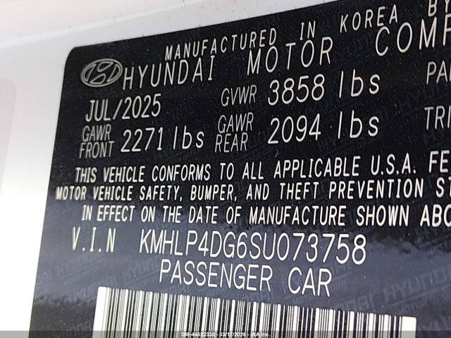 HYUNDAI ELANTRA LIMITED - 9