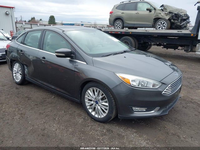 FORD FOCUS TITANIUM - 1