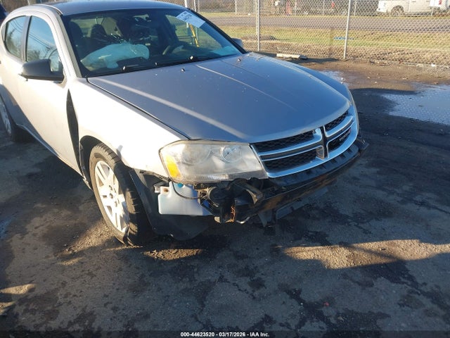DODGE AVENGER SE - 6