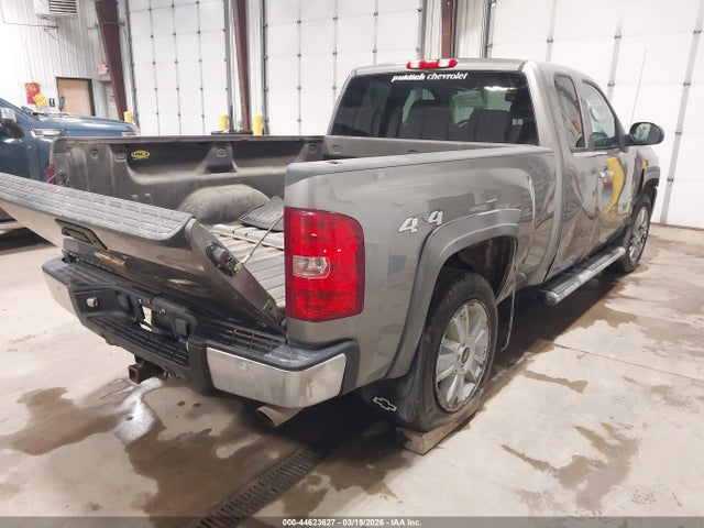 CHEVROLET SILVERADO 1500 LT - 4