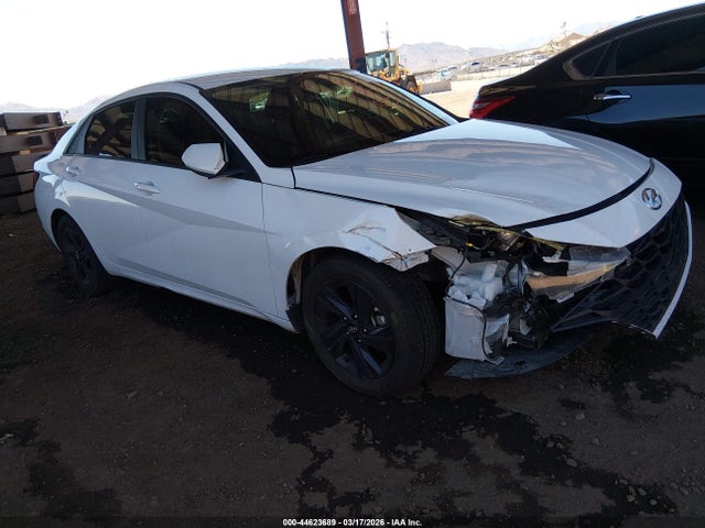 HYUNDAI ELANTRA SEL - 6