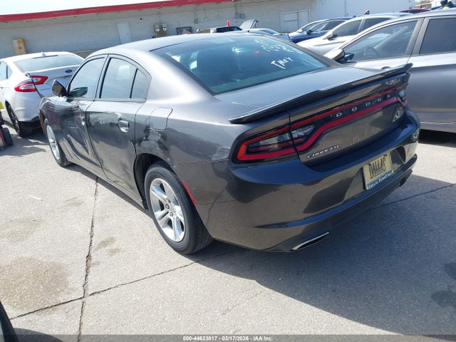 DODGE CHARGER SE - 3