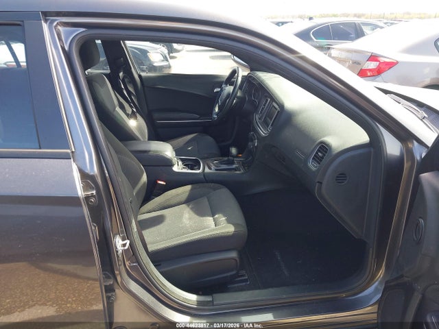 DODGE CHARGER SE - 5