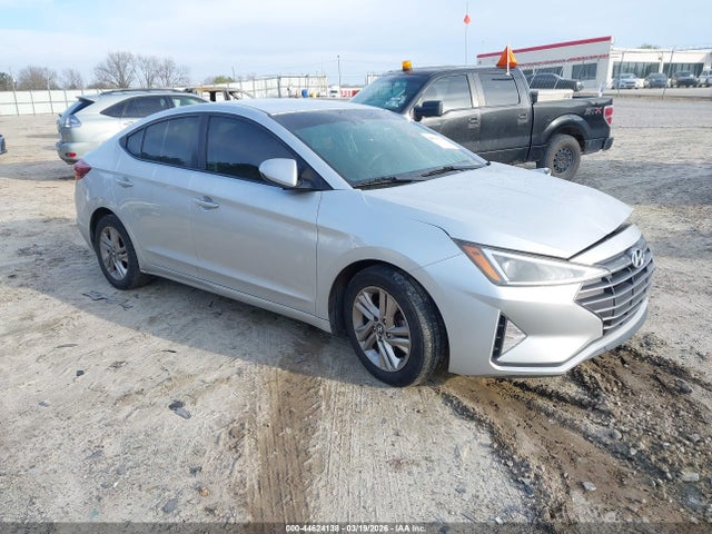 HYUNDAI ELANTRA SEL - 1