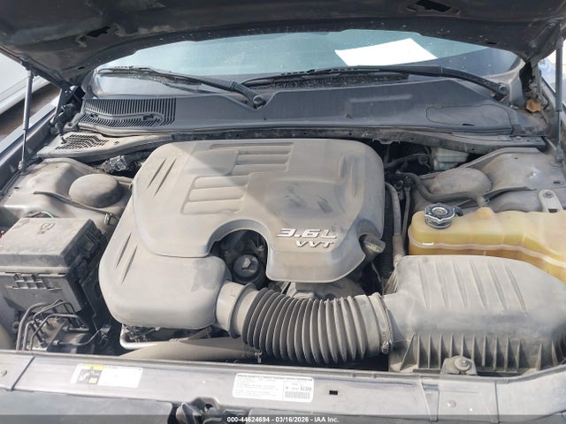 DODGE CHALLENGER SXT - 10