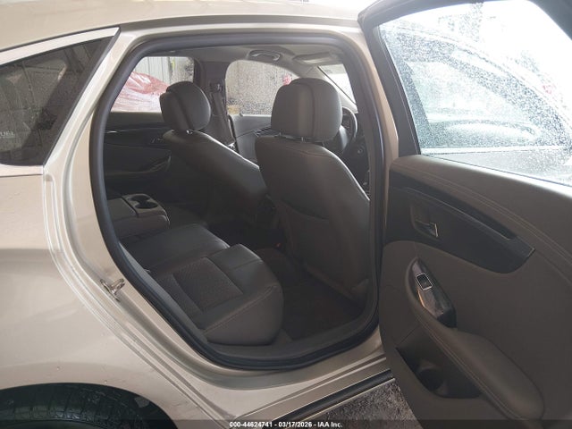 CHEVROLET IMPALA 2LT - 8