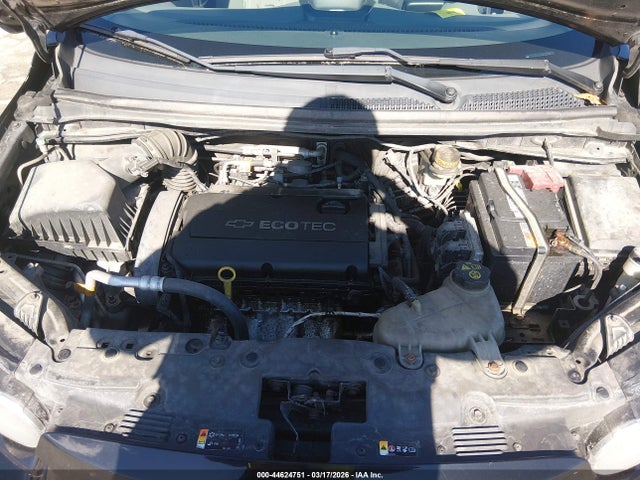 CHEVROLET SONIC 2LT - 10