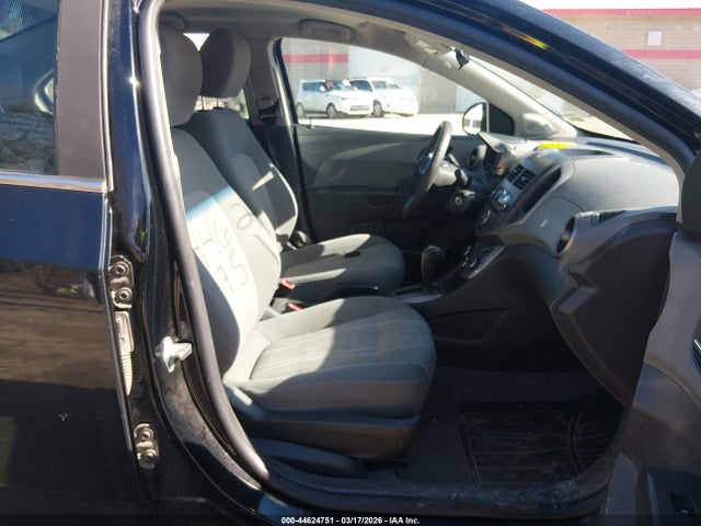 CHEVROLET SONIC 2LT - 5