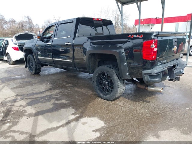 CHEVROLET SILVERADO 2500HD HIGH COUNTRY - 3