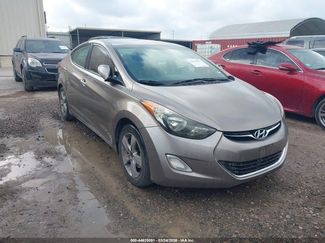 HYUNDAI ELANTRA GLS - 1