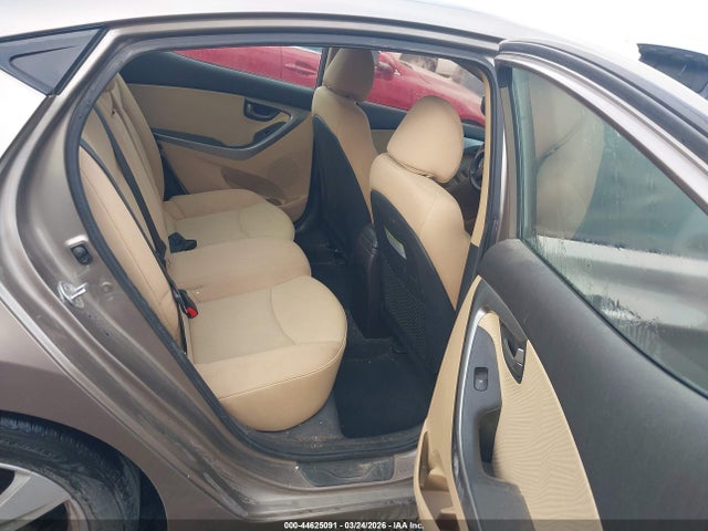 HYUNDAI ELANTRA GLS - 8