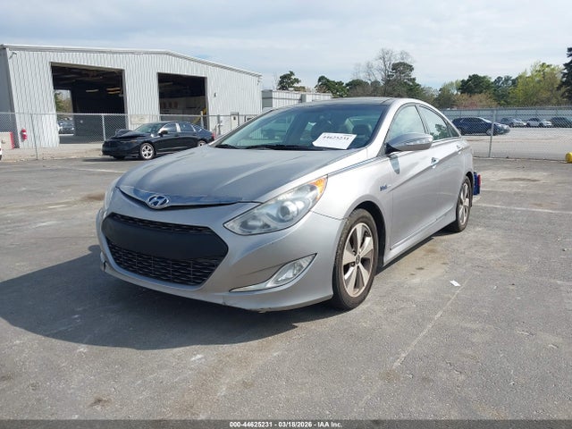 HYUNDAI SONATA HYBRID - 2
