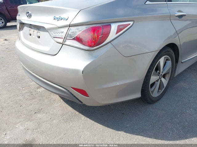 HYUNDAI SONATA HYBRID - 6