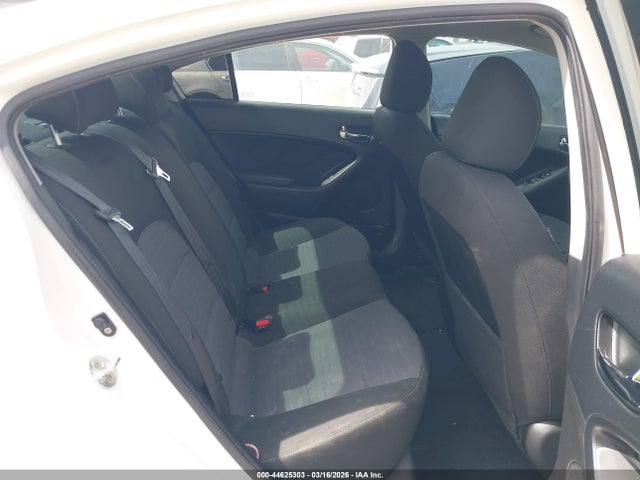 KIA FORTE S - 8