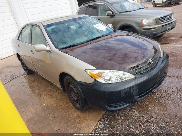 TOYOTA CAMRY - 1