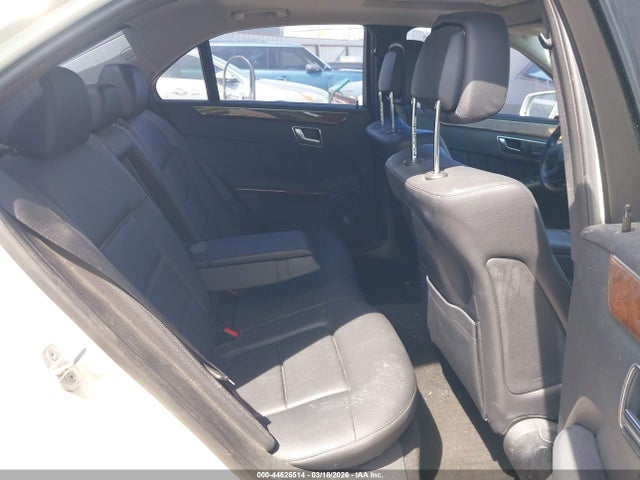 MERCEDES-BENZ E-CLASS - 8