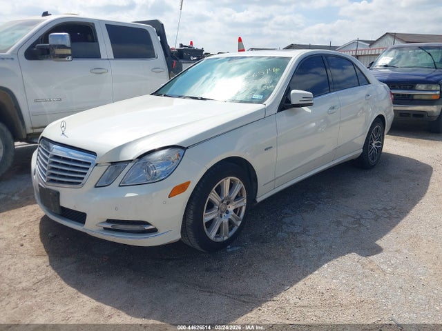 MERCEDES-BENZ E-CLASS - 2