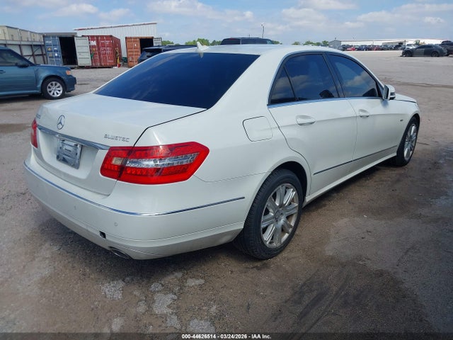 MERCEDES-BENZ E-CLASS - 4