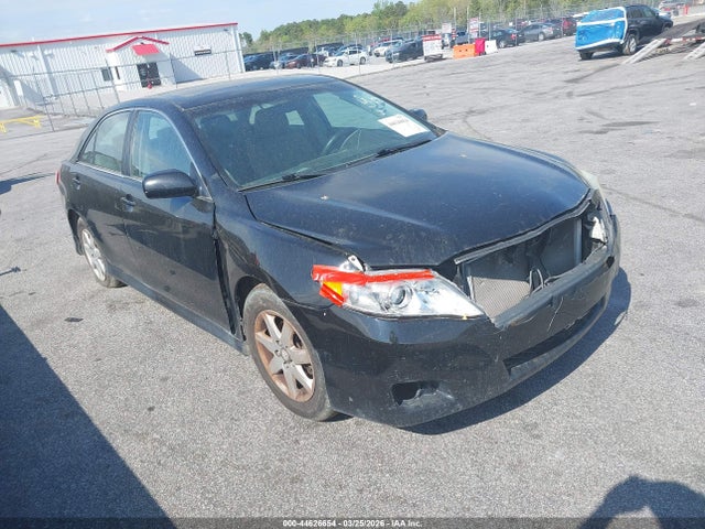 2010 TOYOTA CAMRY SE
