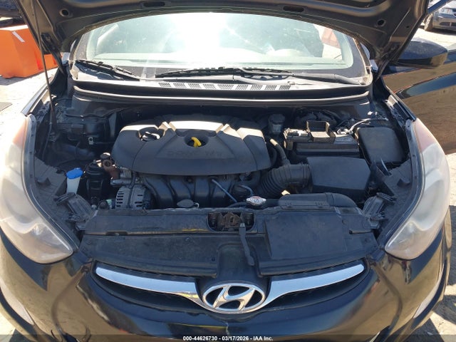 HYUNDAI ELANTRA - 10