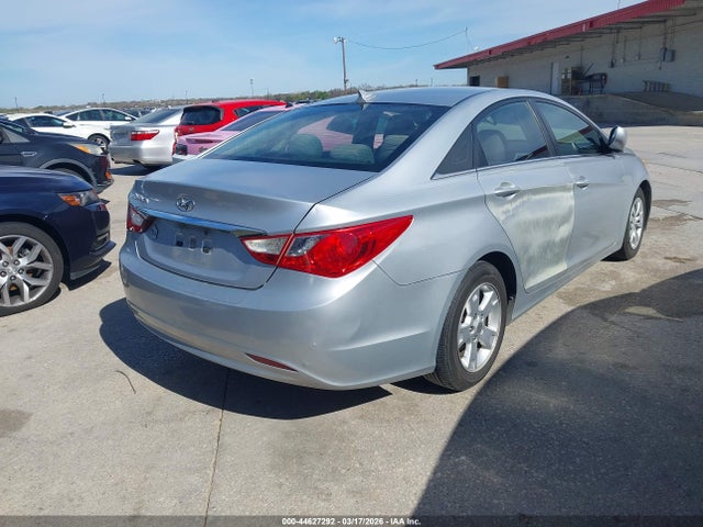 HYUNDAI SONATA GLS - 4