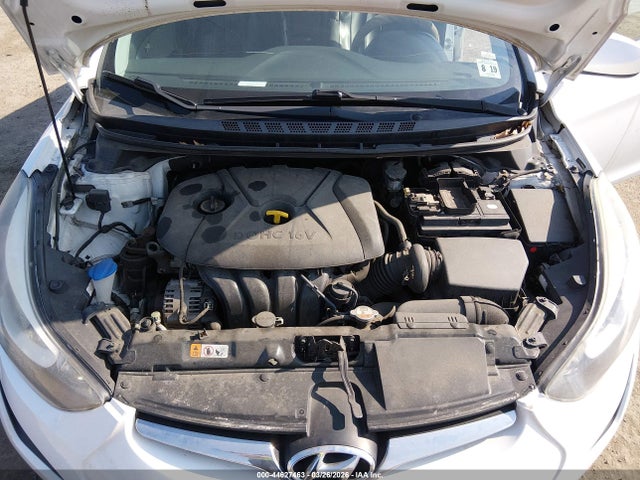 HYUNDAI ELANTRA SE - 10