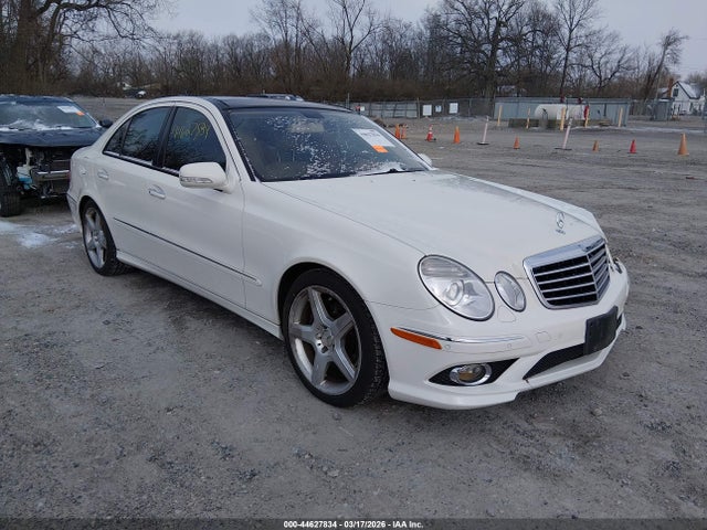 MERCEDES-BENZ E-CLASS - 1