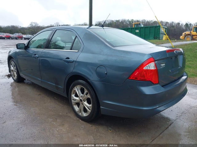 FORD FUSION SE - 3