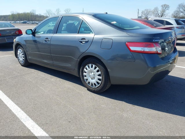 TOYOTA CAMRY - 3