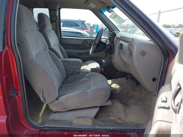 CHEVROLET S-10 LS - 5