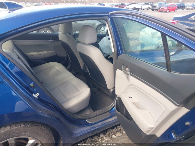 HYUNDAI ELANTRA SEL - 8