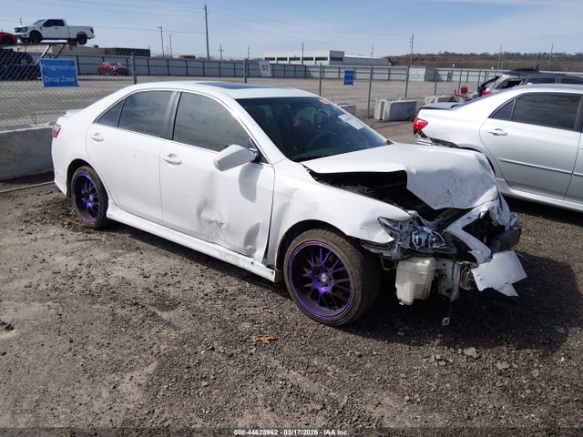 2009 TOYOTA CAMRY SE