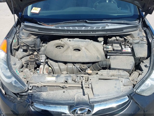 HYUNDAI ELANTRA GLS - 10