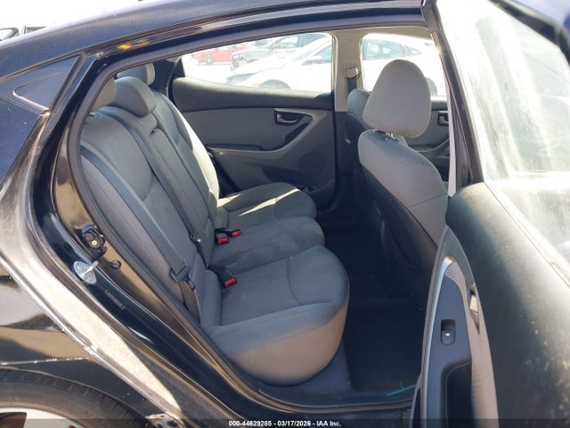 HYUNDAI ELANTRA GLS - 8