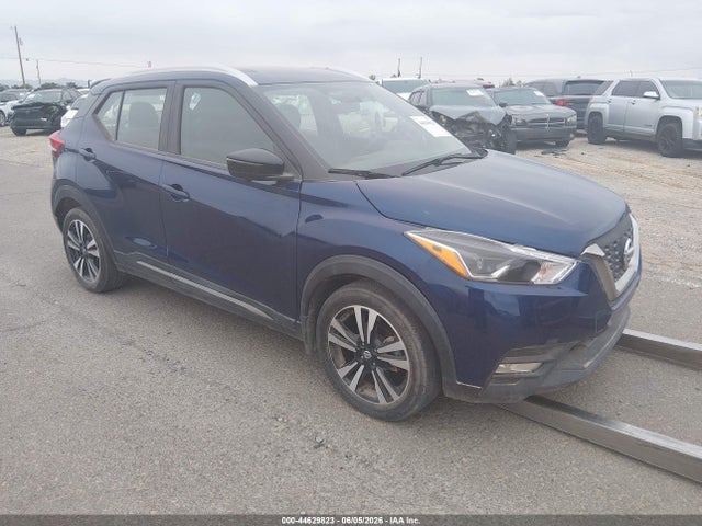 2018 NISSAN KICKS SR