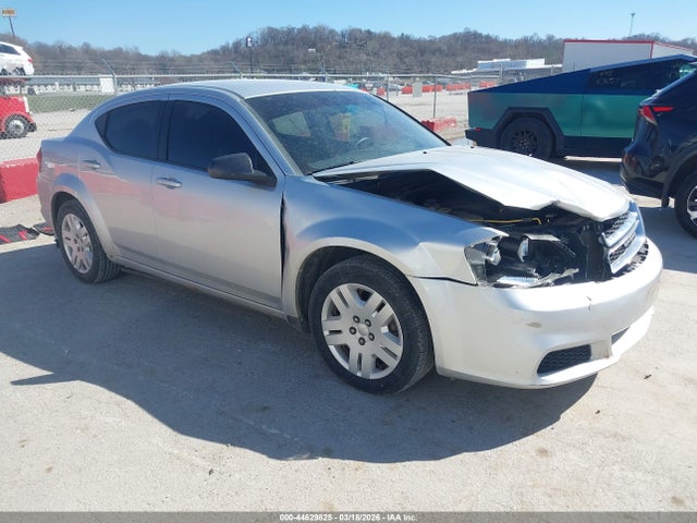 DODGE AVENGER SE - 1