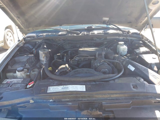 CHEVROLET S-10 LS - 10