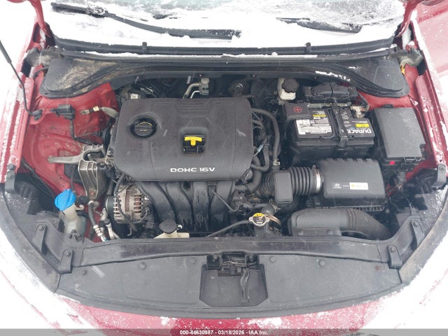 HYUNDAI ELANTRA SE - 10