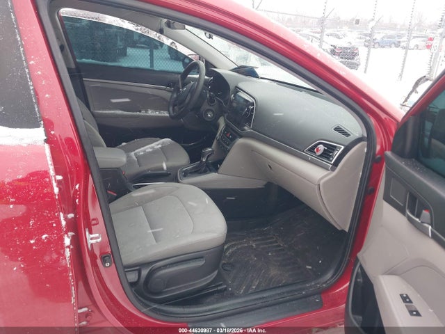 HYUNDAI ELANTRA SE - 5