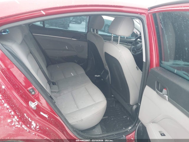 HYUNDAI ELANTRA SE - 8