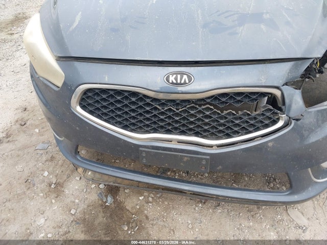 KIA CADENZA PREMIUM - 6