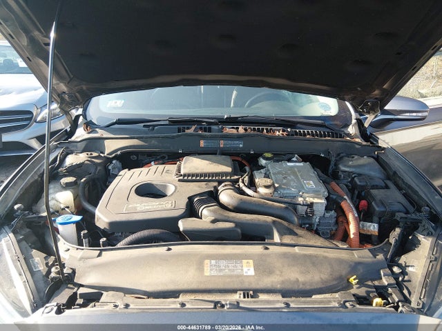FORD FUSION ENERGI SE LUXURY - 10