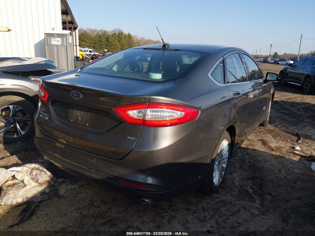 FORD FUSION ENERGI SE LUXURY - 4