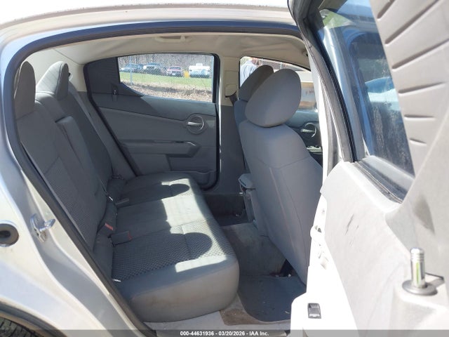 DODGE AVENGER SE - 8