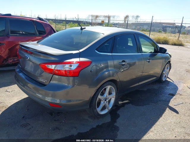 FORD FOCUS TITANIUM - 4