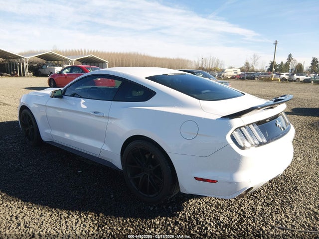 FORD MUSTANG V6 - 3