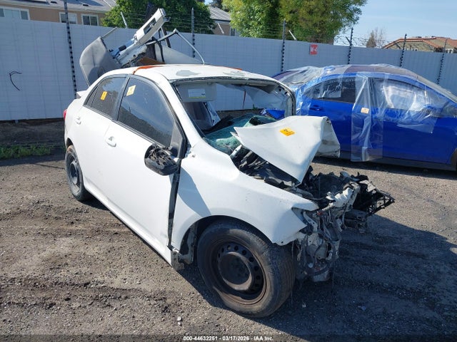 2011 TOYOTA COROLLA LE