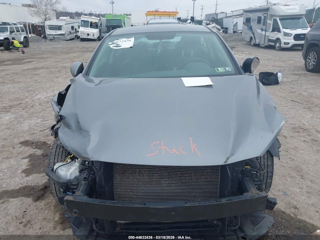 HYUNDAI ELANTRA SE - 10