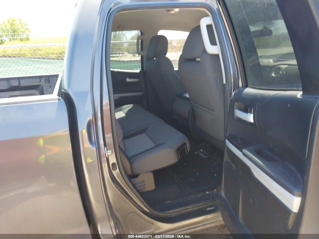 TOYOTA TUNDRA - 8