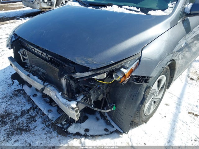 HYUNDAI IONIQ HYBRID SEL - 6